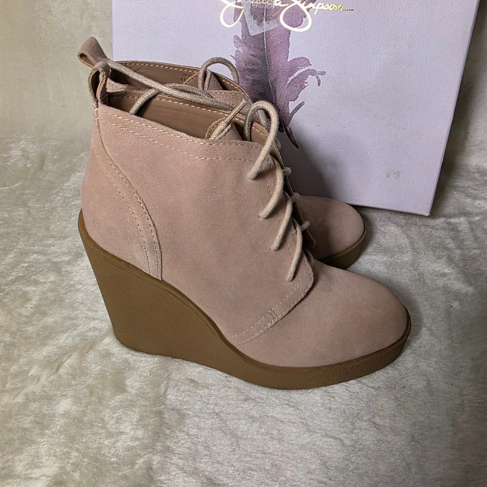 Jessica Simpson Wedge Ankle Booties Nude Tan Suede Lace Up Womens 6M NEW
